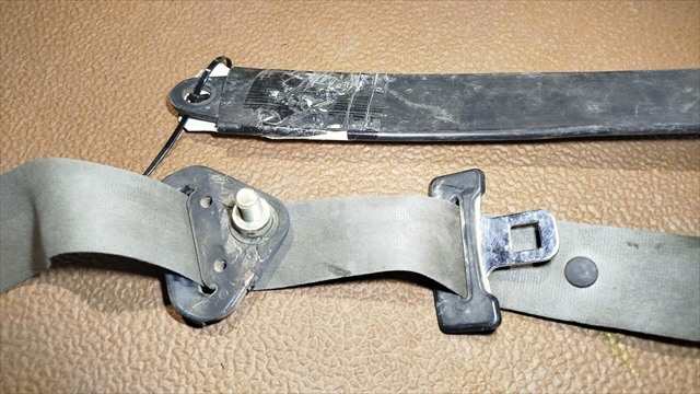 Foto 4ª: Cinturón Delantero Izquierdo Nissan Patrol 2.8 D 260 [RD28T] (1994)
