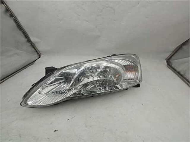Faro Izquierdo Toyota Corolla 2.0 D-4D LUNA BERLINA [2.0 LTR. - 66 KW TURBODIESEL CAT]