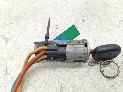 Foto 4ª: Motor de Arranque Renault Scenic 1.9 DCI AUTHENTIQUE 102CV 75KW JA..) [F9Q K7] (2002)