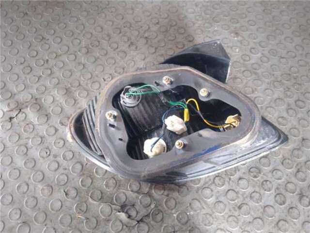 Foto 3ª: Piloto Trasero Derecho Hyundai Coupe 1.6 FX [1.6 LTR. - 79 KW 16V CAT]