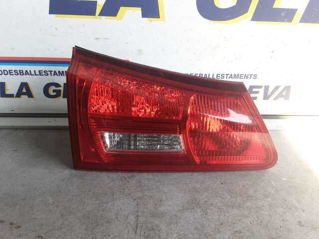 Piloto Portón Izquierdo Lexus IS 2.2 DI