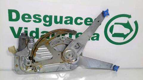 Foto 3ª: Elevalunas Eléctrico Delantero Derecho Volvo XC 90 D5 MOMENTUM 163CV 120KW [D5244T] (2005)