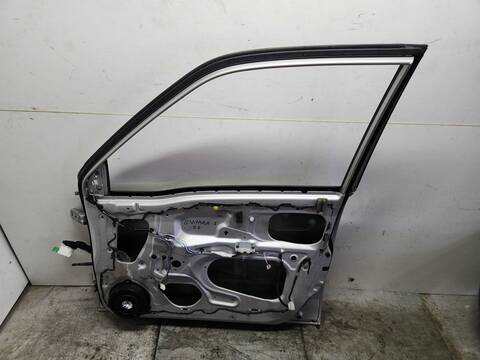 Foto 2ª: Puerta Delantera Derecha Suzuki Grand Vitara 2.0 TD CAT 109CV 80KW [RHW] (1950)