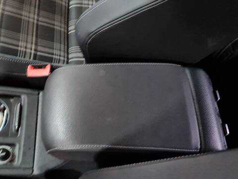 Consola Central Volkswagen Golf 2.0 GTD 184CV 135KW