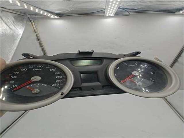 Cuadro de Instrumentos Renault Megane 1.9 CONFORT DYNAMIQUE [1.9 LTR. - 88 KW DCI DIESEL] II BERLINA 5P (10.2002-_)