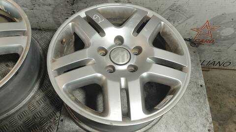 Foto 4ª: Juego LLantas Volkswagen Touareg TDI V6 225CV 165KW [BKS] (2006)