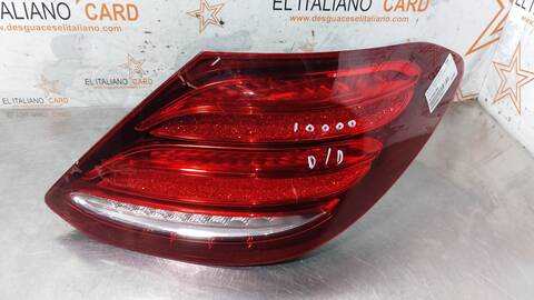 Piloto Trasero Derecho Mercedes Clase E 180 E 220 D 213.004) 194CV 143KW