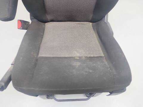 Foto 3ª: Asiento Delantero Izquierdo Peugeot Expert PREMIUM LONG 102CV 75KW FURGON [YH01] (2022)