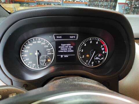 Cuadro de Instrumentos Mercedes Clase B 150 270910