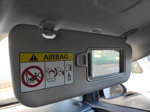 Parasol Derecho Kia Rio G4LF