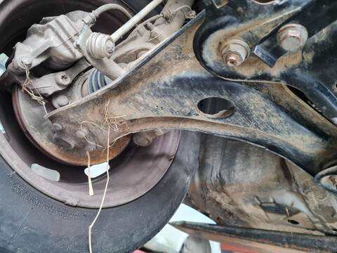Brazo Suspension Delantero Derecho Peugeot 208 ACTIVE 82CV 60KW