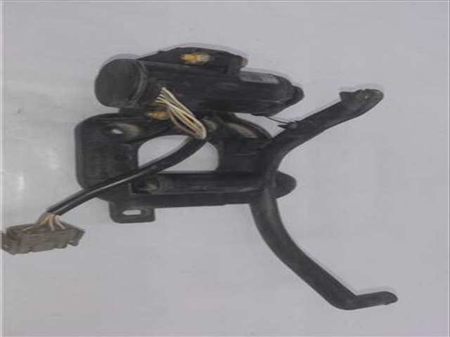 Foto 4ª: Pedal Acelerador Bmw Serie 3 315 2.0 320D [2 0 LTR. - 110 KW 16V DIESEL CAT] BERLINA 150CV