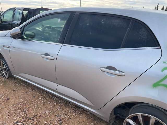 Foto 2ª: Puerta Trasera Izquierda Renault Megane 1.2 G TCe [H5F] (2017)