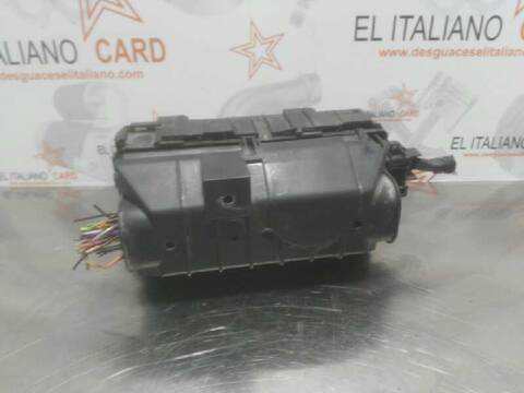 Foto 3ª: Caja Reles Fusibles Ford Transit FT 330 2.4 EXPRESS-LINE 116CV 85KW CAJA CERRADA [FXFA] (2004)