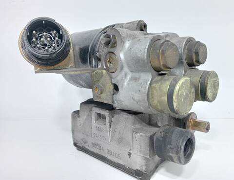 Foto 2ª: Abs Bmw Serie 3 315 1.8 16V CAT 140CV (1990)