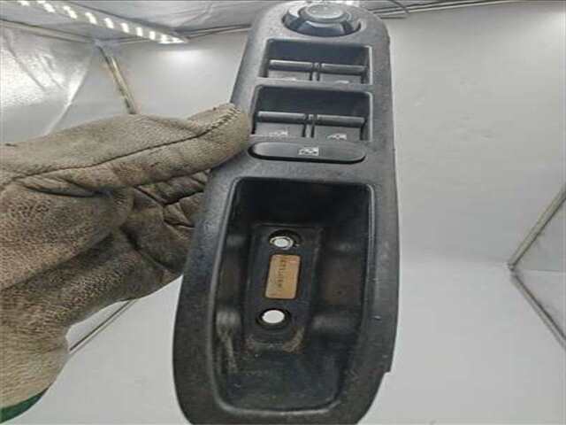 Botonera Elevalunas Alfa Romeo 159 1.9 JTDM 8V DISTINCTIVE [1.9 LTR. - 88 KW JTD CAT]