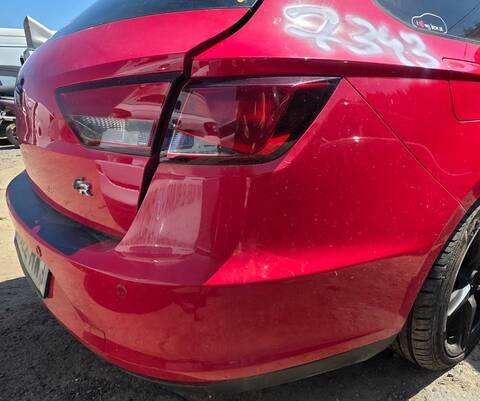 Foto 3ª: Paragolpes Trasero Seat Leon STYLE 150CV 110KW (2014)