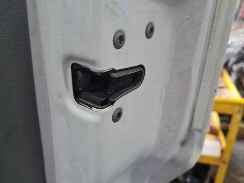 Cerradura Puerta Delantera Derecha Mercedes Sprinter 310/313/316 CDI 906.135) 129CV 95KW