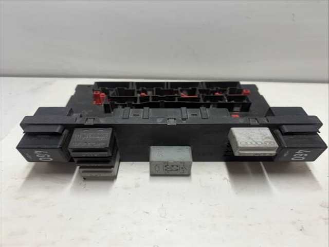 Caja Reles Fusibles Volkswagen Passat BLF BERLINA AUT.