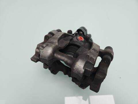 Foto 3ª: Pedal Embrague Volkswagen Tiguan R LINE 150CV [DTSB] (2023)