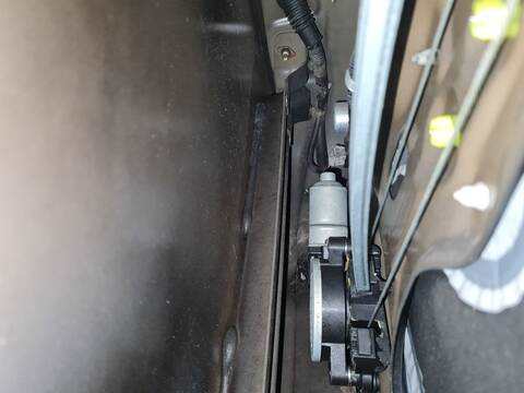 Foto 2ª: Elevalunas Manual Trasero Izquierdo Honda Civic 1.6 I-DTEC SPORT 120CV 88KW [N16A1] (2013)