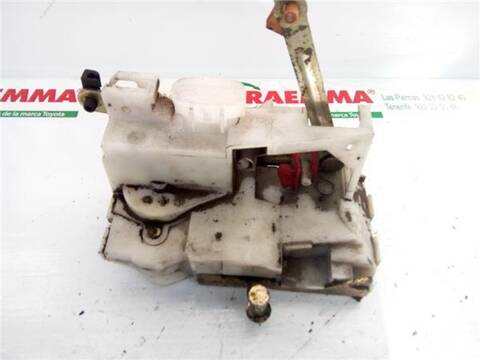 Cierre Centralizado Trasero Izquierdo Toyota Avensis 2.0 SOL 4-PTAS.) [2.0 LTR. 110KW 16V CAT] BERLINA