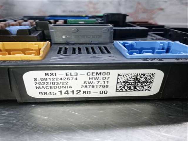 Foto 4ª: Caja Reles Fusibles Toyota Proace COMBI L1 VX 102CV 75KW [YHR] (2022)