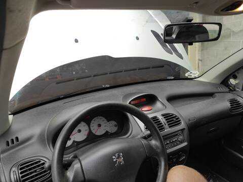 Salpicadero Peugeot 206 KFW