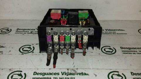 Foto 2ª: Caja Reles Fusibles Volkswagen Golf GT SPORT BERLINA 105CV 77KW [BXE] (2007)