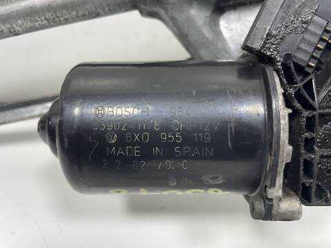 Foto 2ª: Motor Limpia Delantero Volkswagen Polo AHW BERLINA (1999)