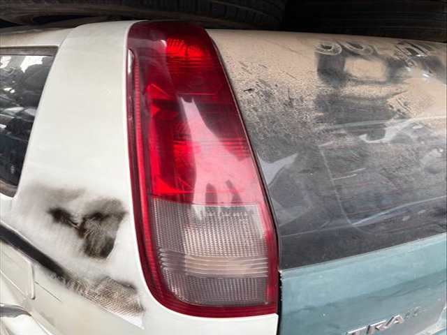 Foto 2ª: Piloto Trasero Izquierdo Nissan X-Trail VERSION INDEFINIDA T30) (2004)