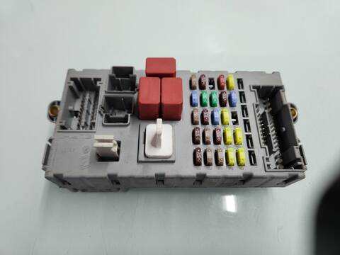 Caja Reles Fusibles Fiat Bravo 1.6 16V DYNAMIC MULTIJET 77KW) 105CV