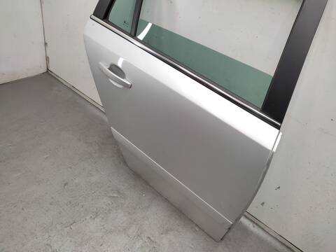 Foto 2ª: Puerta Trasera Derecha Opel Astra 1.9 CDTI L35) 120CV 88KW [Z19DT] (2005)