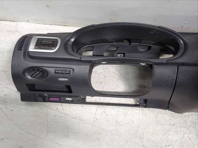 Foto 3ª: Salpicadero Skoda Fabia 1.2 60CV 44KW [BBM,CHFA] (2009)