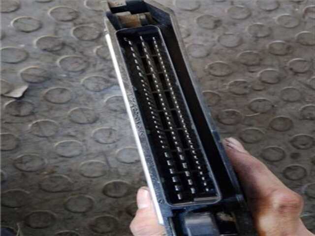 Foto 3ª: Centralita Motor ECU Bmw Serie 5 518 2.5 523I [2.5 LTR. - 125 KW 24V CAT] [M52 B25 (25 6 S3)]