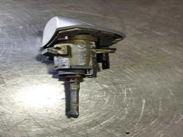 Foto 3ª: Cerradura Puerta Delantera Izquierda Mercedes Clase C 160 COUPE 129CV 95KW (2000)