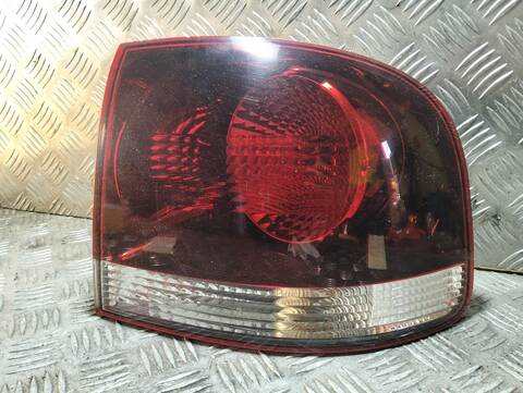 Piloto Trasero Derecho Volkswagen Touareg BKS