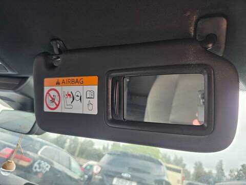 Foto 2ª: Parasol Derecho Mazda 3 EXCLUSIVE-LINE 122CV 90KW (2020)