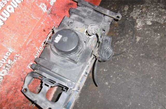Foto 3ª: Faro Izquierdo Volvo 940 2.3 TI [B 230 FK]