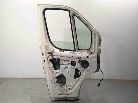 Foto 4ª: Puerta Delantera Izquierda Peugeot Boxer HDI 435) 150CV 110KW [4H03] (2013)