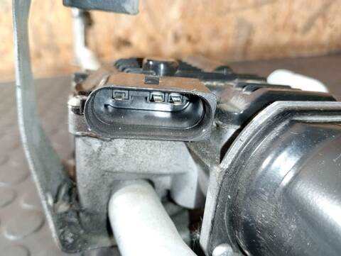 Foto 2ª: Motor Limpia Delantero Volkswagen Tiguan 2.0 TDI 140CV (2007)