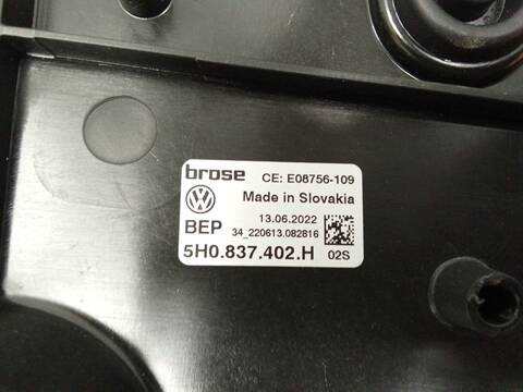 Foto 4ª: Elevalunas Eléctrico Delantero Derecho Volkswagen Golf 2.0 TDI 116CV 85KW [DSUD,DXRC,DTRB,DTRD] (2022)