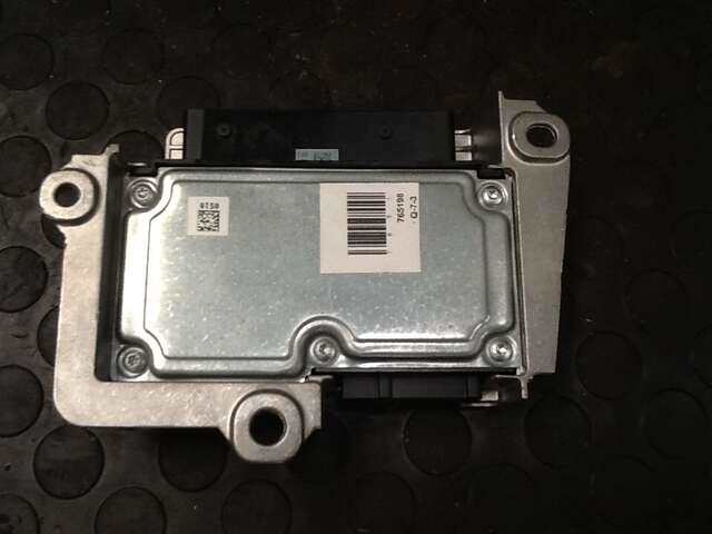 Foto 2ª: Centralita Airbag Renault Clio 1.500 DCI 86CV/63-65KW B/C 0CV [K9K 766] (2006)