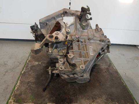 Foto 3ª: Caja Cambios Toyota Yaris BASICO 87CV 64KW [2SZ] (2007)