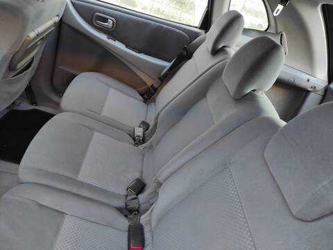 Asientos Traseros Nissan Almera YD22