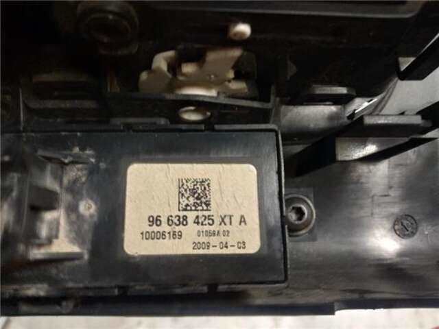 Foto 3ª: Consola Central Peugeot 3008 1.6 HDI FAP (109 CV) [9HZ O 9H01]