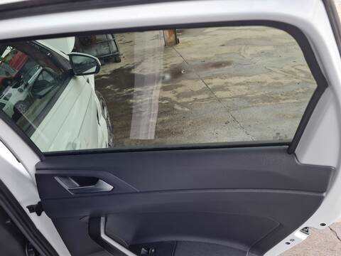 Elevalunas Manual Trasero Derecho Volkswagen Polo LIFE 95CV 70KW