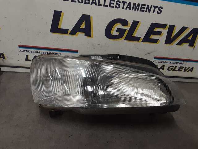 Faro Derecho Peugeot 106 1.5 D