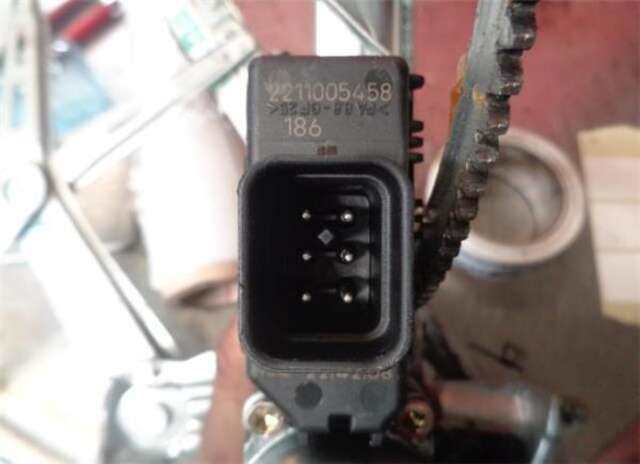 Foto 3ª: Elevalunas Eléctrico Delantero Derecho Opel Zafira 1.8 16V (125CV) [Z18XE]