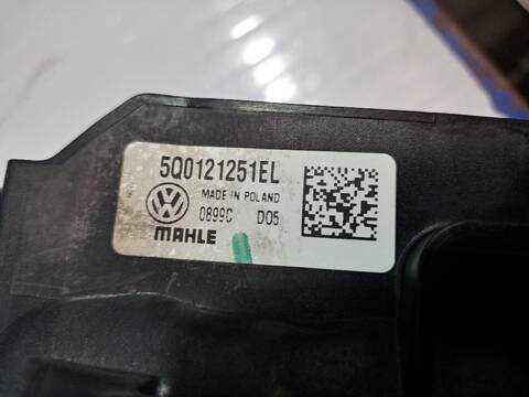 Foto 3ª: Radiador Motor Volkswagen Golf COMFORTLINE BLUEMOTION AUT. 150CV (2013)